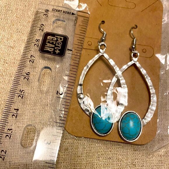 NWT hammered teardrop, FAUX turquoise dangle western, Bohemian, earrings - Picture 2 of 5